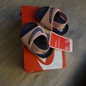 Nike Kawa slides (td)
